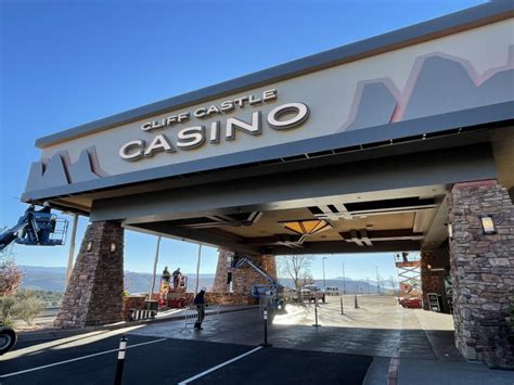 cliff castle casino new years eve 2021/